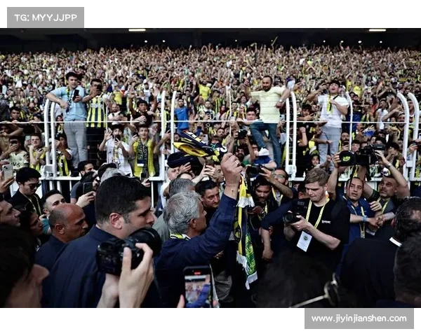 意参议院议长批加图索：穆里尼奥才是足球象征，选错人了